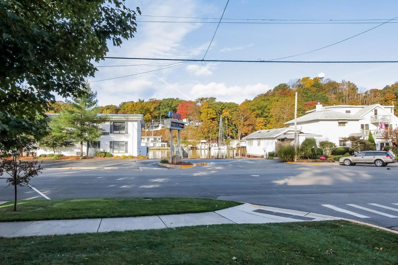 Water Street Retreat * Saugatuck
